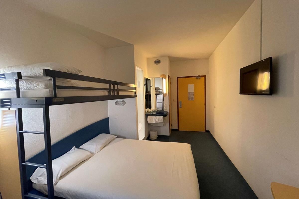 Kyriad Direct Montauban Centre Екстер'єр фото