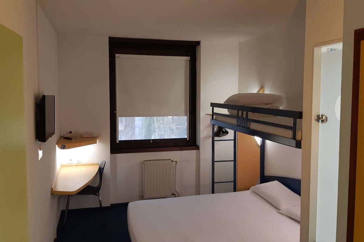 Kyriad Direct Montauban Centre Екстер'єр фото