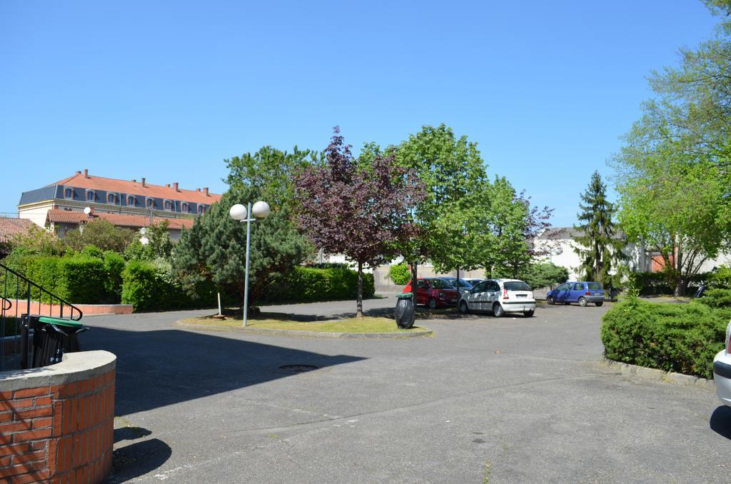 Kyriad Direct Montauban Centre Екстер'єр фото